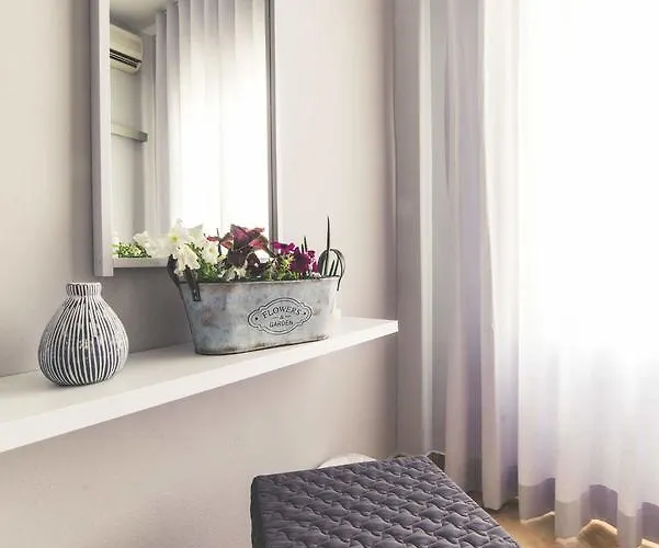 Teatro Deluxe Hotel Kato Rodini