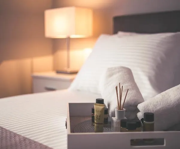 Teatro Deluxe Hotel *