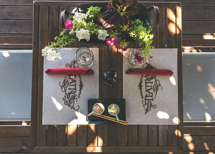 Teatro Deluxe Szálloda Kato Rodini